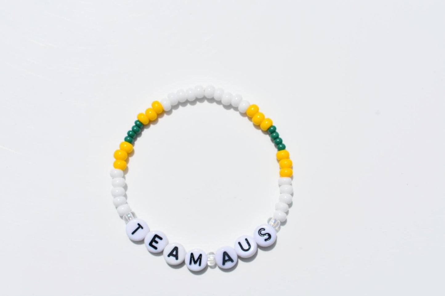 Create your own custom design of bead bracelet