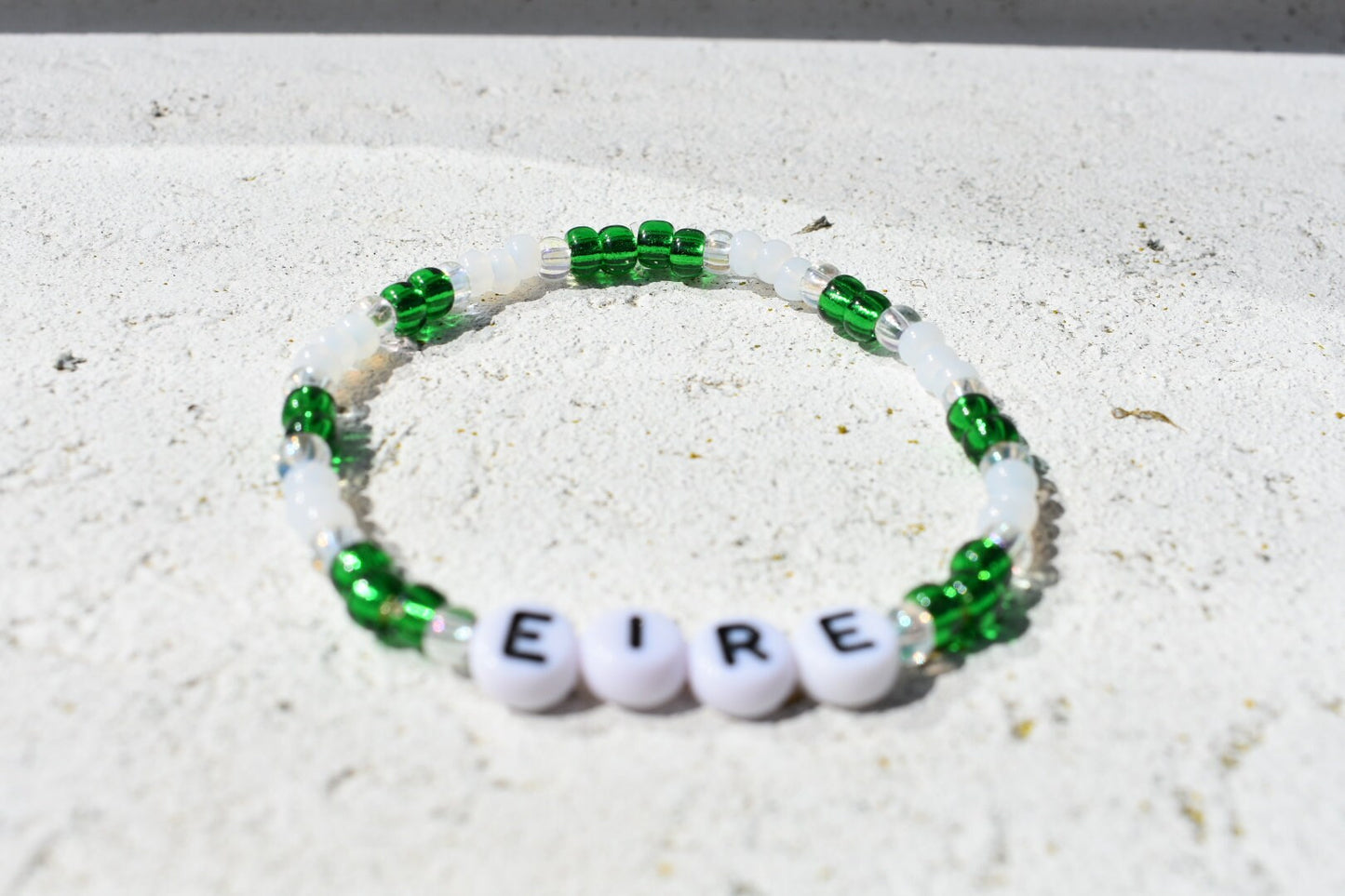 Ireland inspired Eire bead bracelet in green and white glass beads