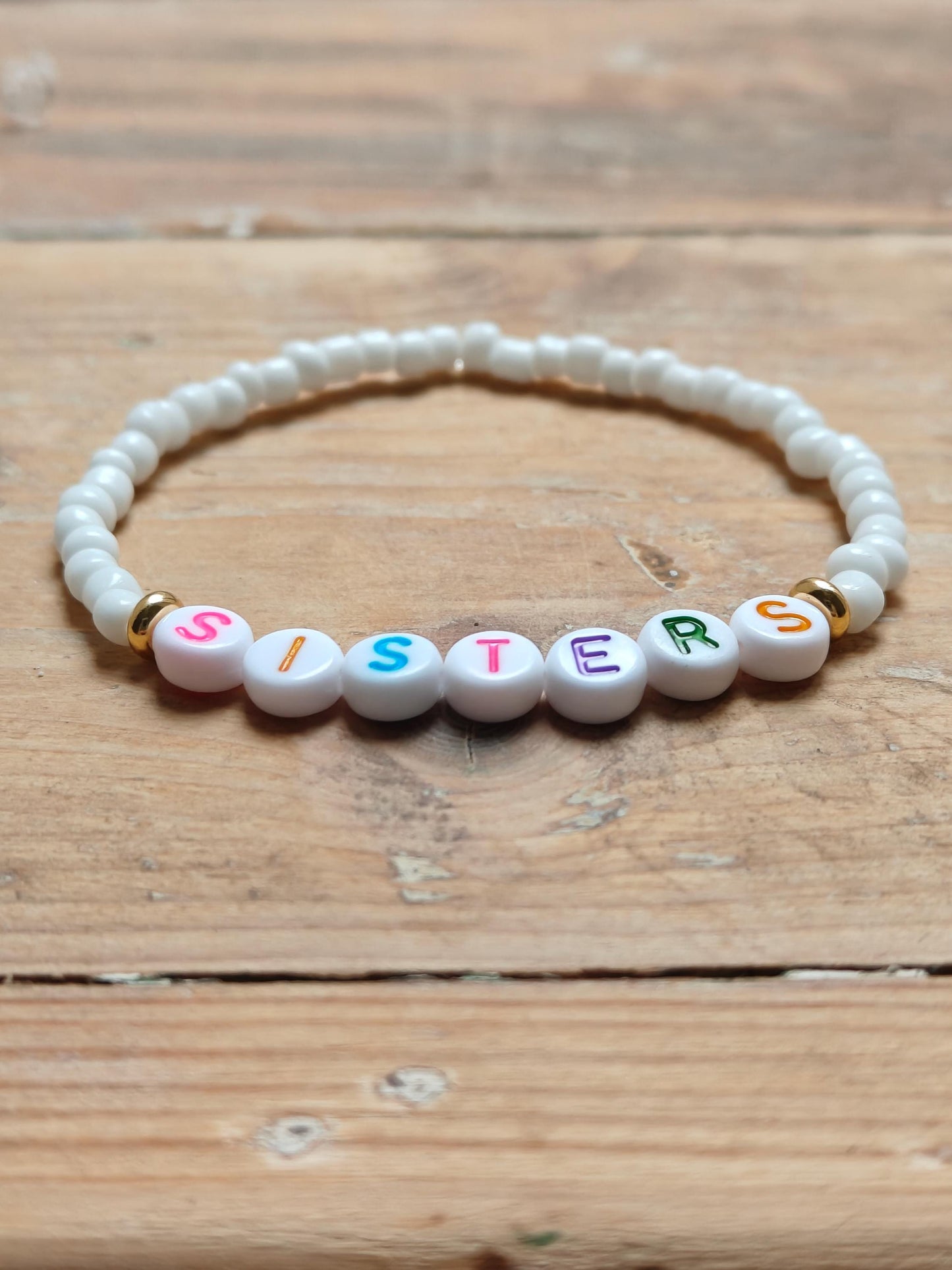 SISTERS Beaded Bracelet – Handmade White Letter Bead Friendship Gift for Sister, Personalized Jewelry with white seed beads