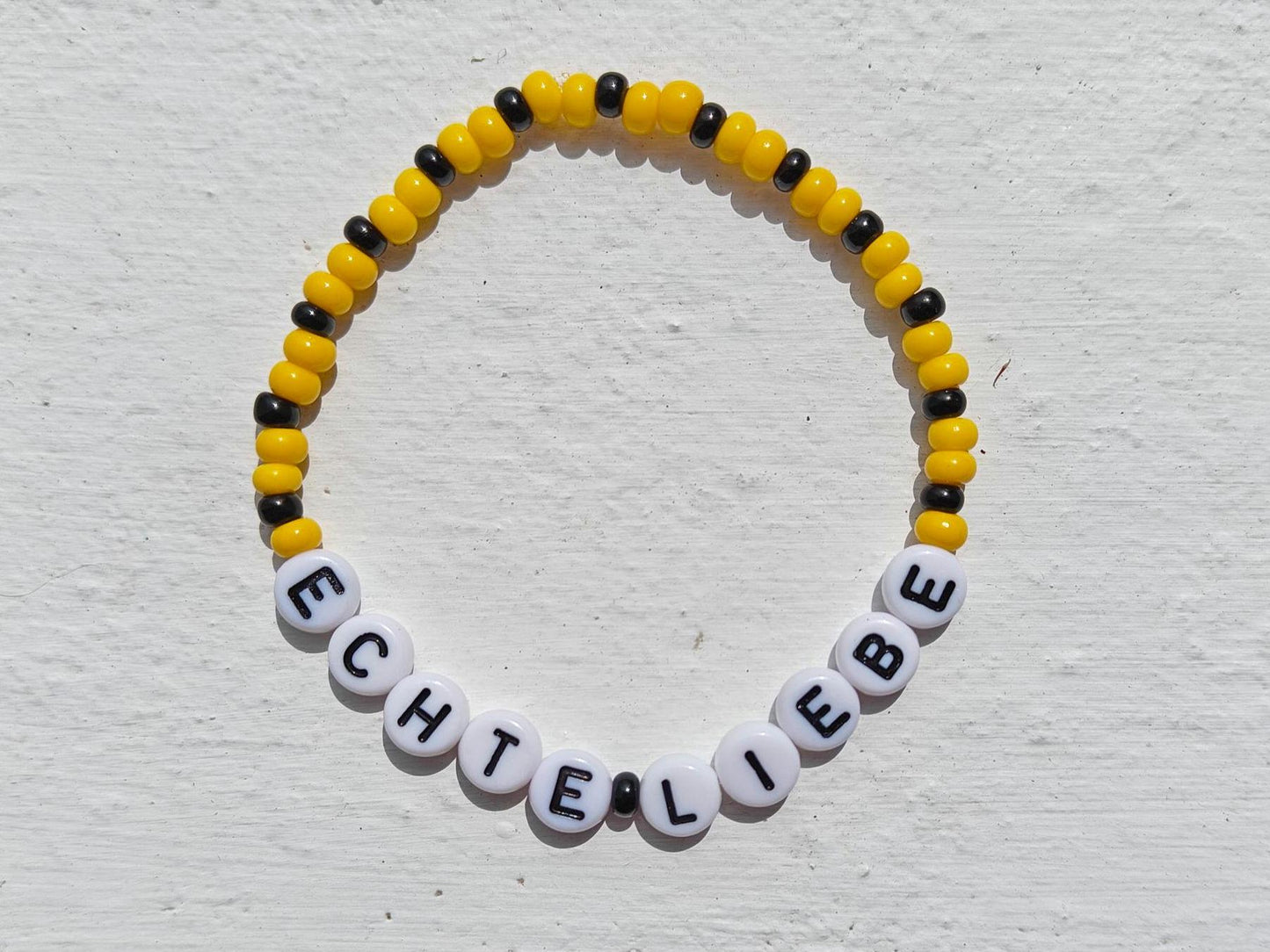 Borussia Dortmund Football "Echte Liebe" Beaded Bracelet – Handmade Black & Yellow Fan Jewellery with Free Shipping