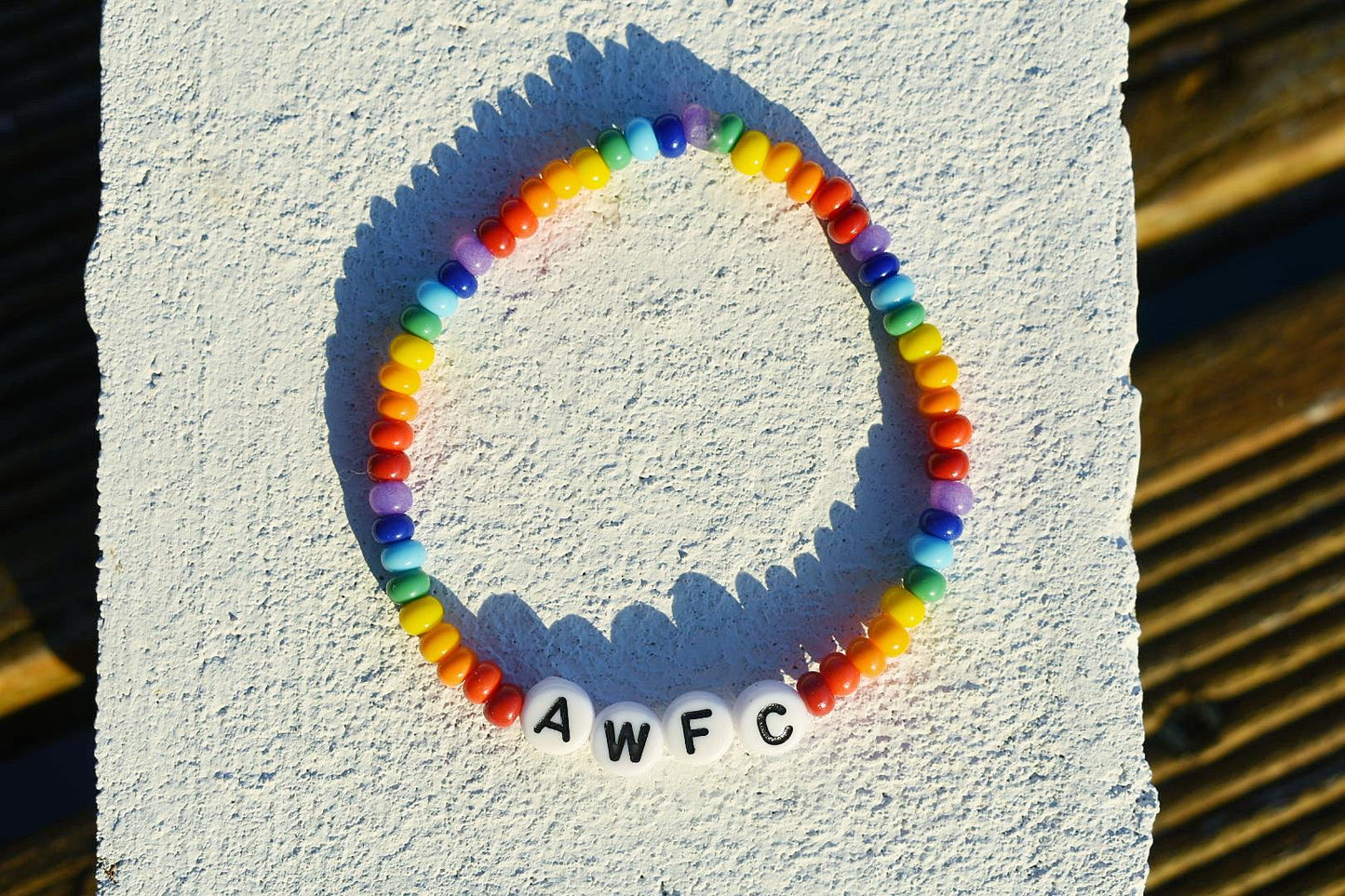 Create your own custom design of bead bracelet