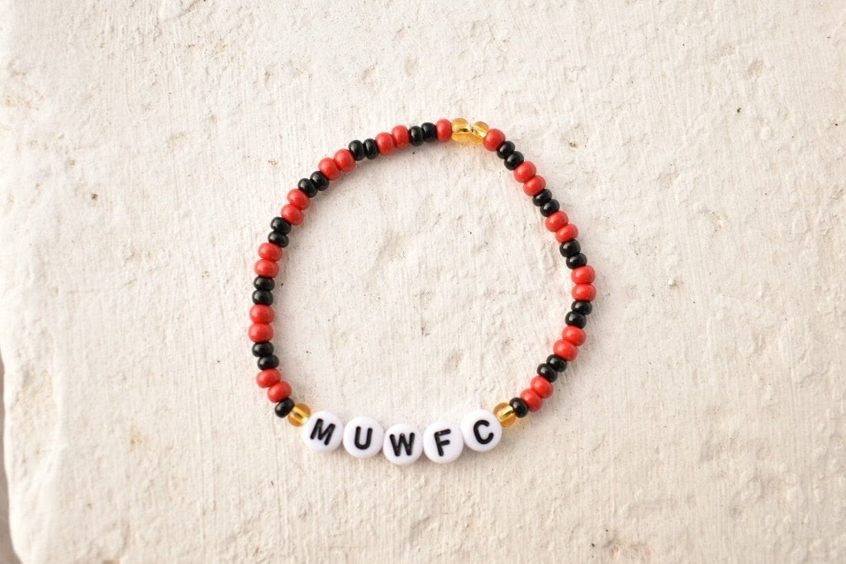 Manchester United Women seed bead bracelet (MUWFC) in iconic red and black colors