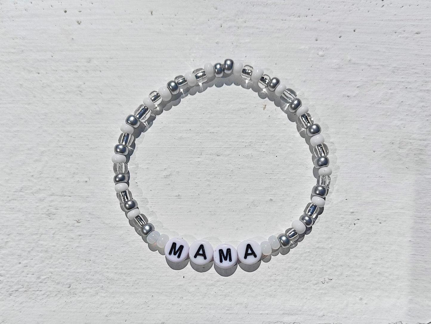 Mama bead bracelet in silver and white