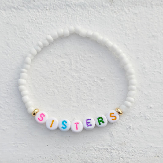 SISTERS Beaded Bracelet – Handmade White Letter Bead Friendship Gift for Sister, Personalized Jewelry with white seed beads