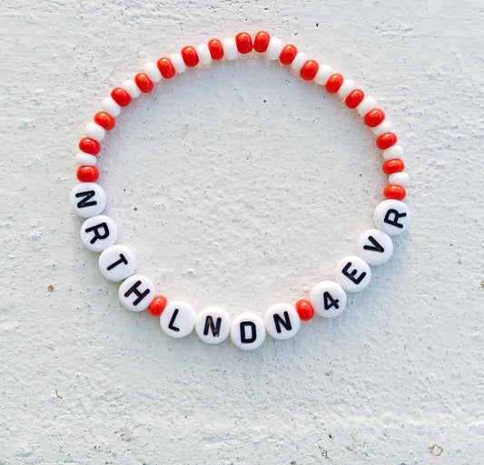 Arsenal North London Forever bead bracelet in red and white
