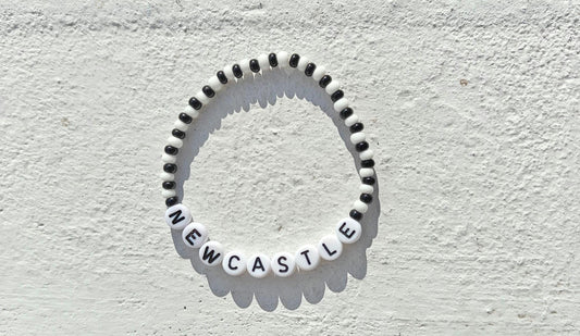 Newcastle Bracelet – Handmade Black & White Football Fan Jewelry | Beaded Stretch Bracelet for Newcastle United Supporters
