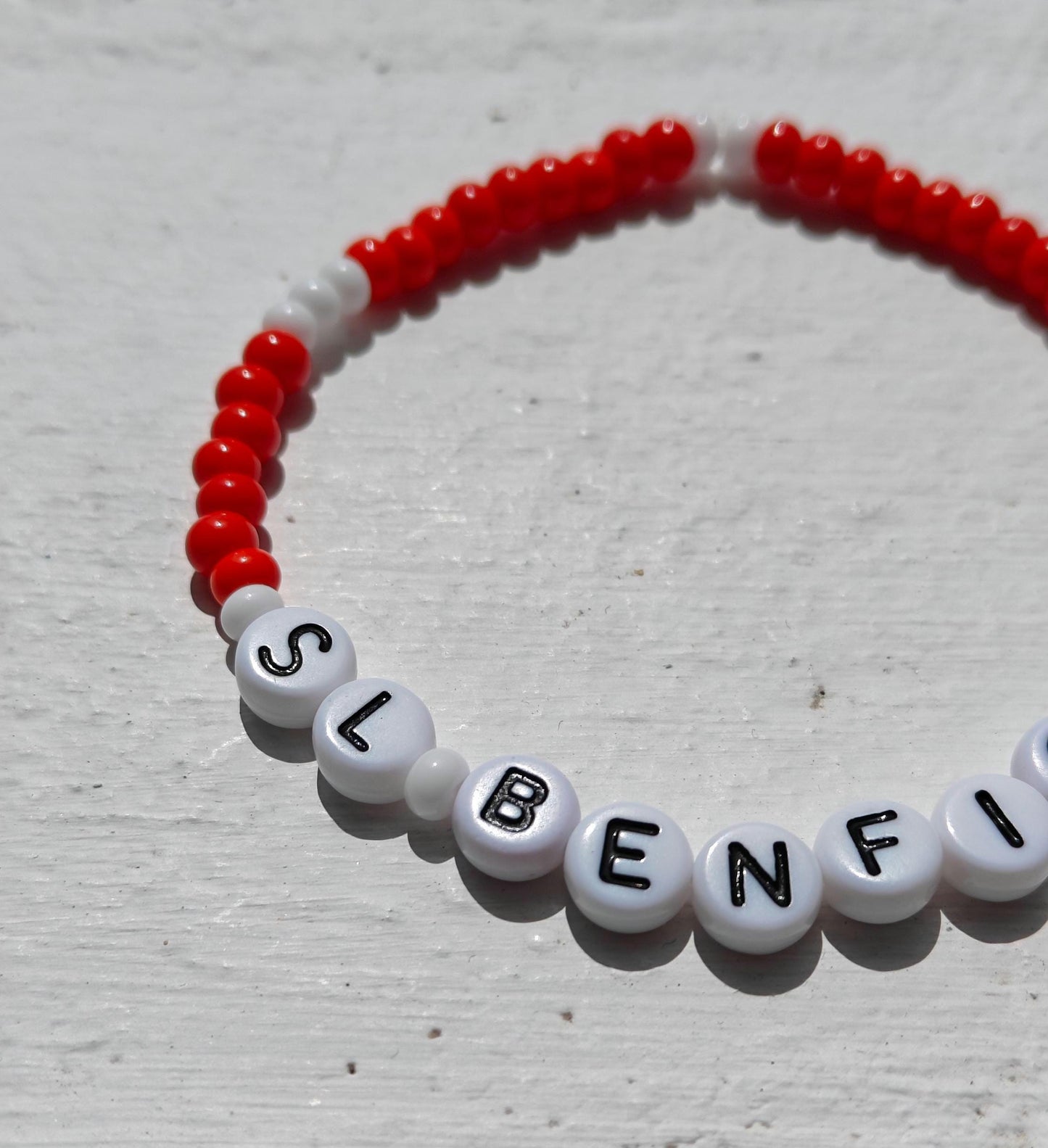 SL Benfica Beaded Bracelet – Red & Black Handmade Football Fan Jewelry – Gift for Football Lovers with Free Shipping